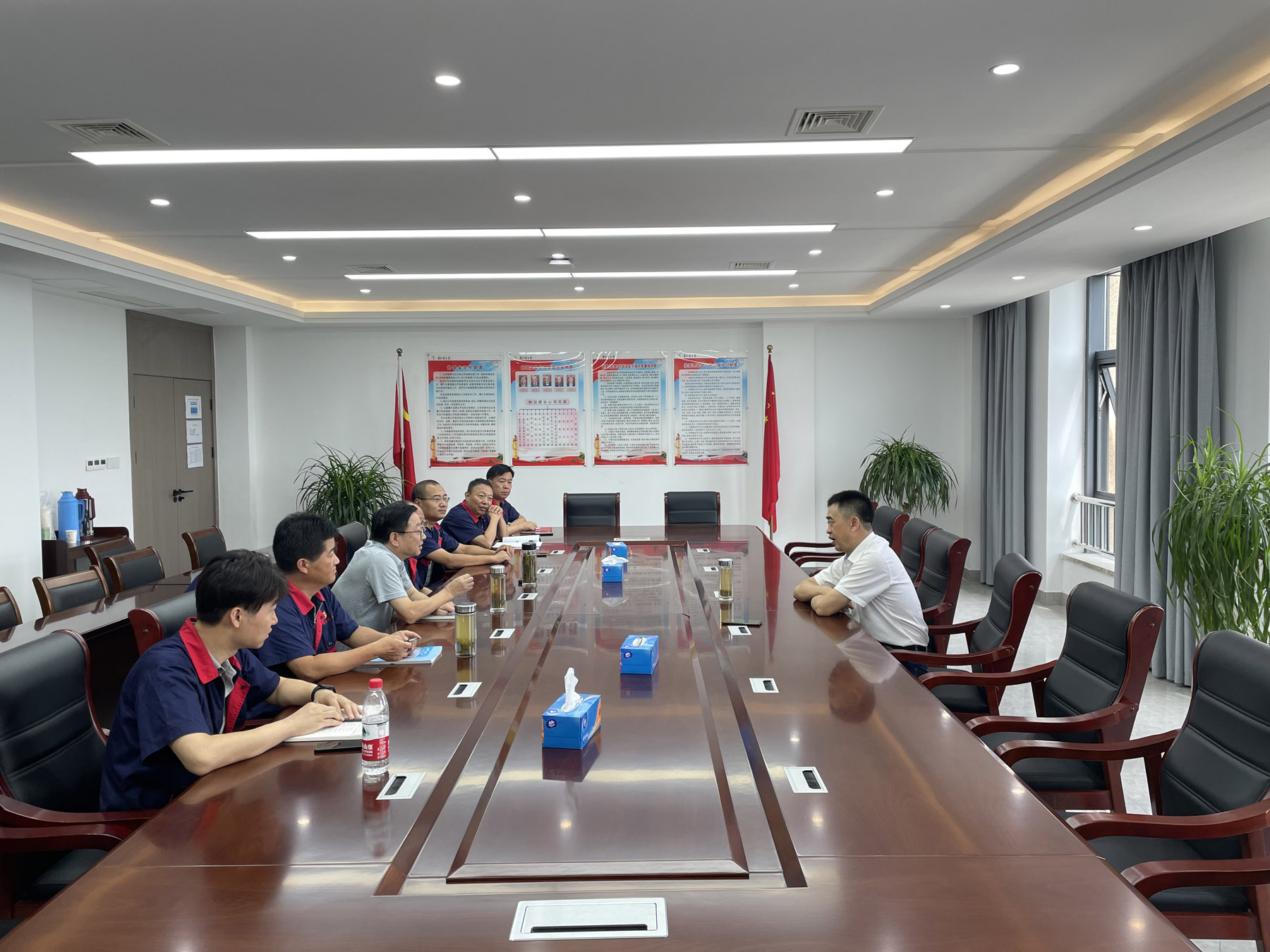 集團公司黨委委員、總工程師周俊到公司調(diào)研 
